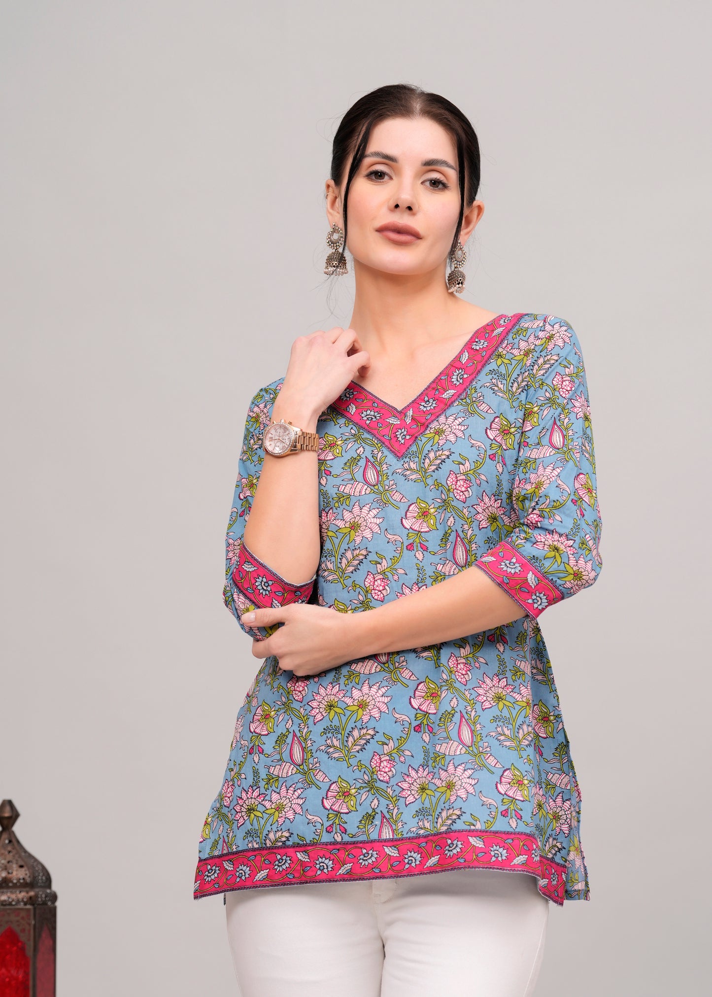 V neck short kurti